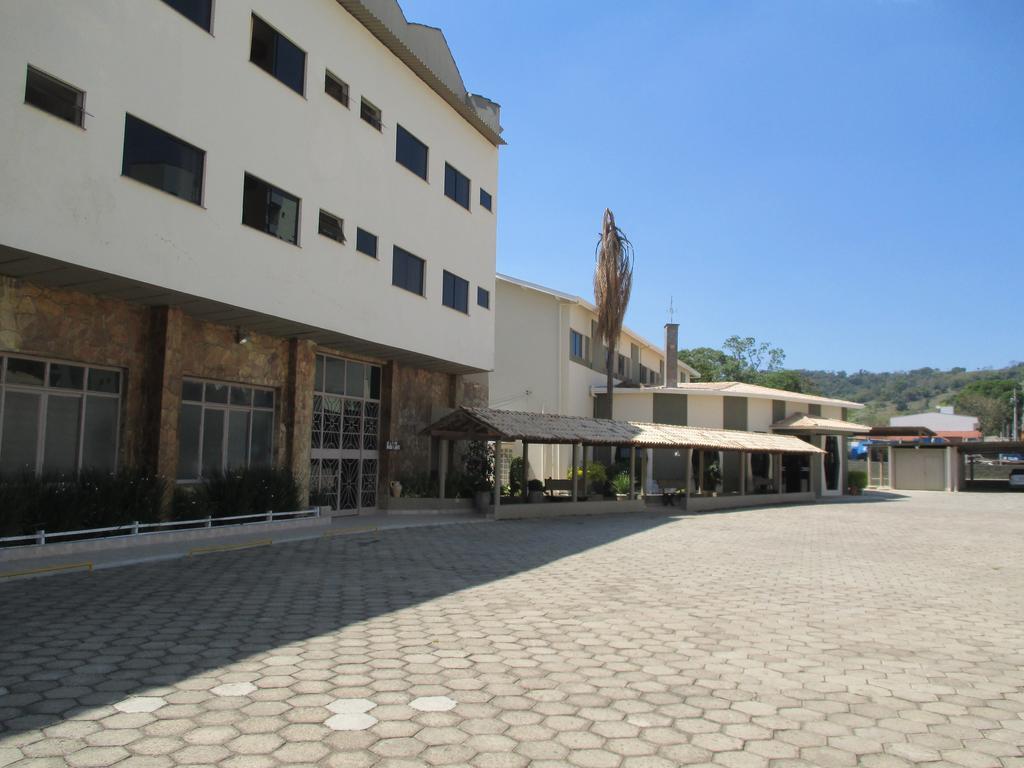 Hotel Santiago Lindóia Exterior foto