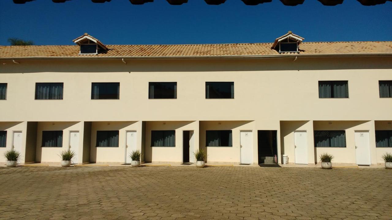 Hotel Santiago Lindóia Exterior foto